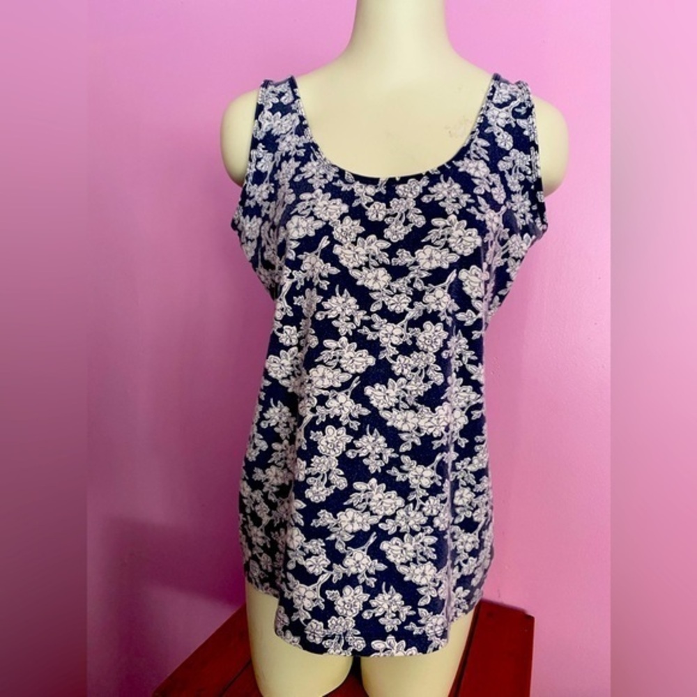 Woman’s Floral Tank